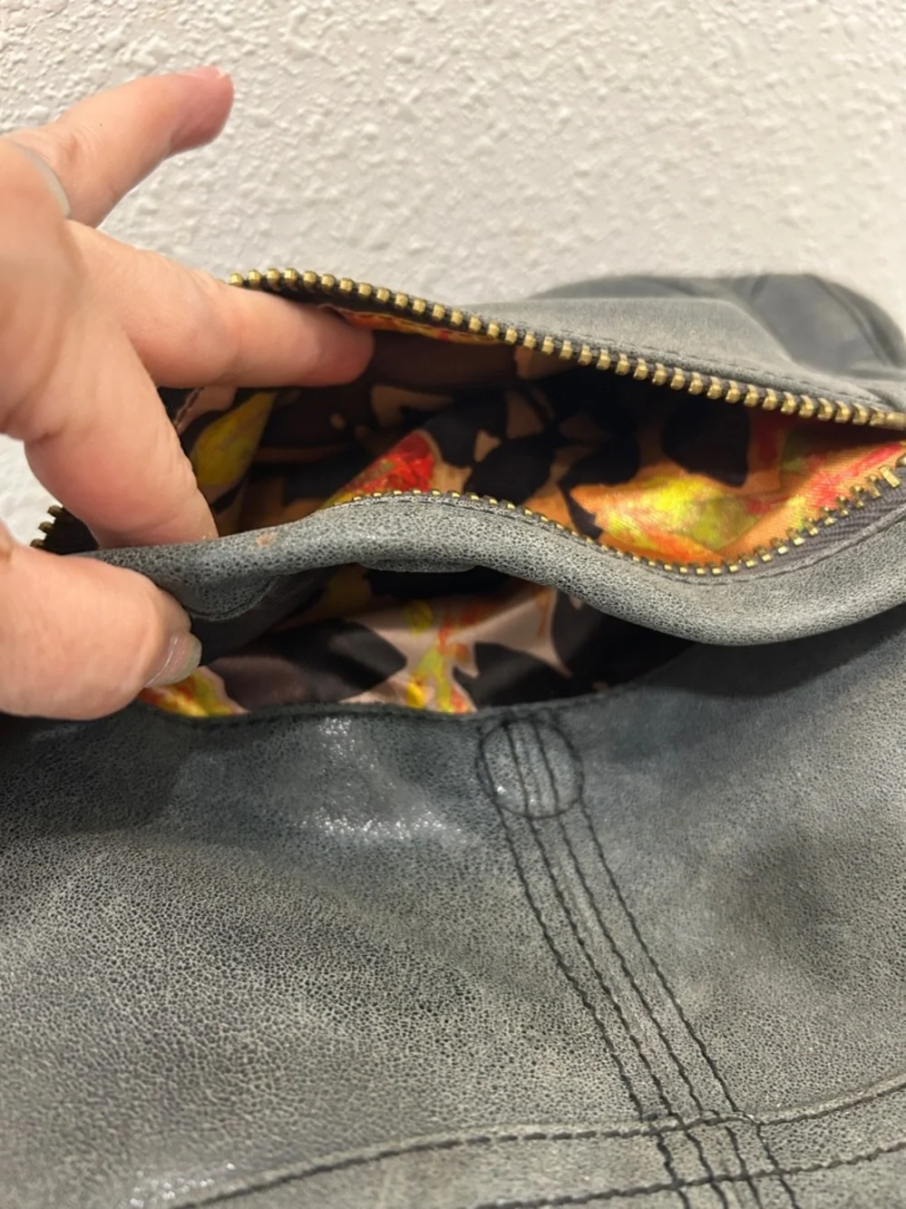 Tignanello Vintage Mix Ball Shopper Hobo Shoulder Bag